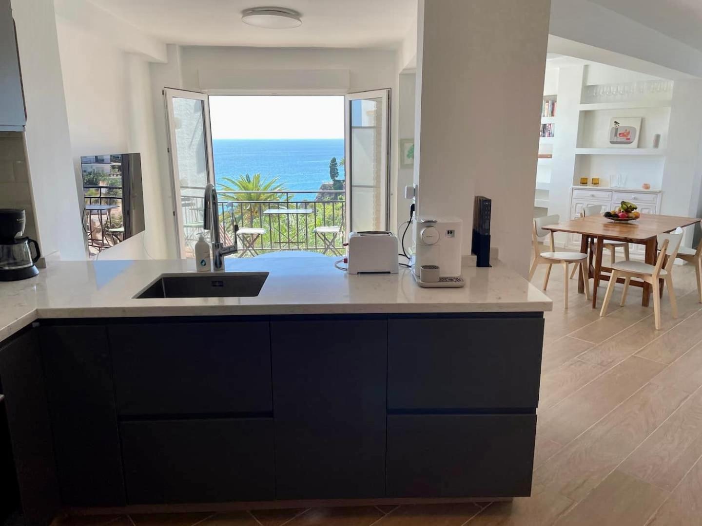 Appartement Luxury Sea View 2 Bedroom By Maison Jaken